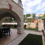 Βίλα Tn - (adults Only) Φετιγιέ