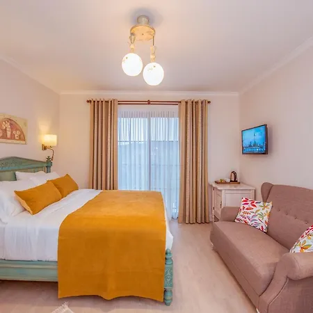 Villa Tn - - Adult Only