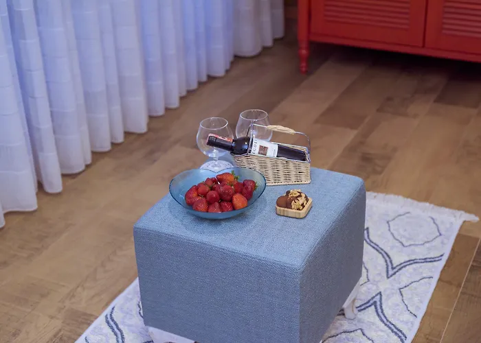 Tn - (adults Only) Vila